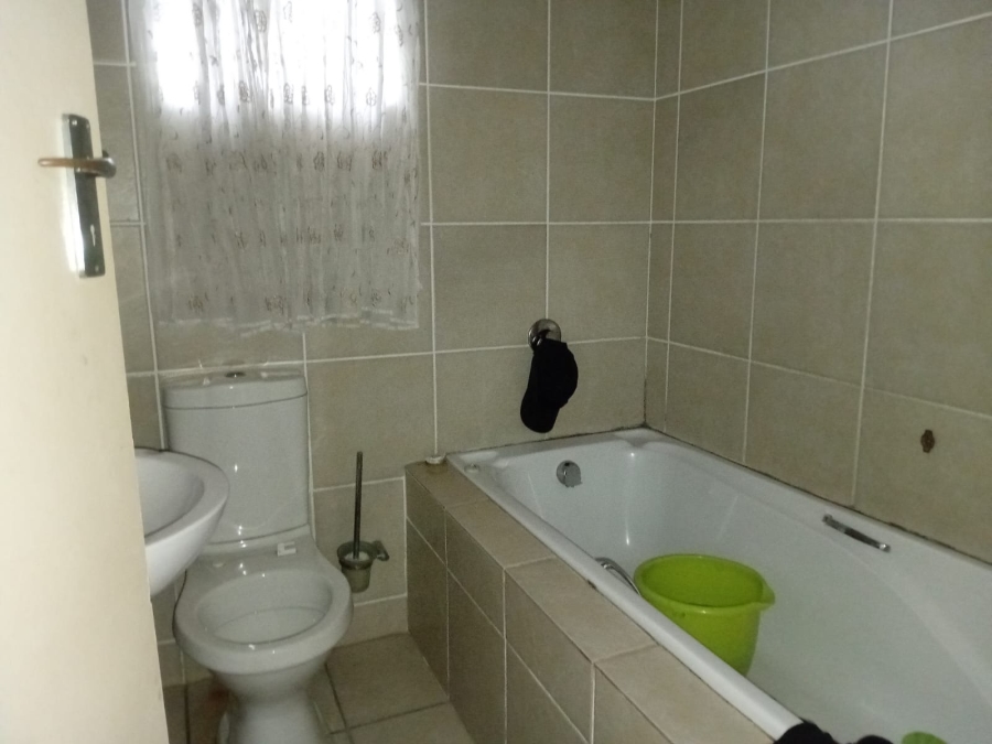 To Let 3 Bedroom Property for Rent in Amalinda Eastern Cape